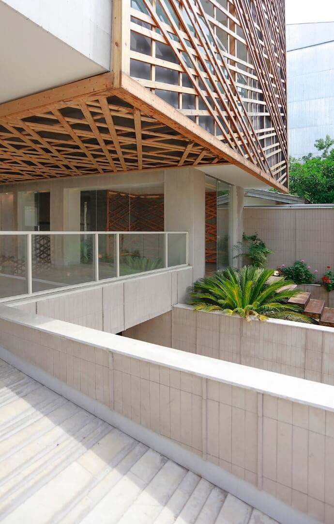 lobby and parking, photo of 170st. apartment project