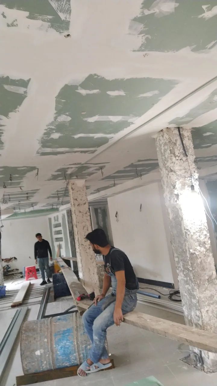 interior space, under construction, nilli beauty salon