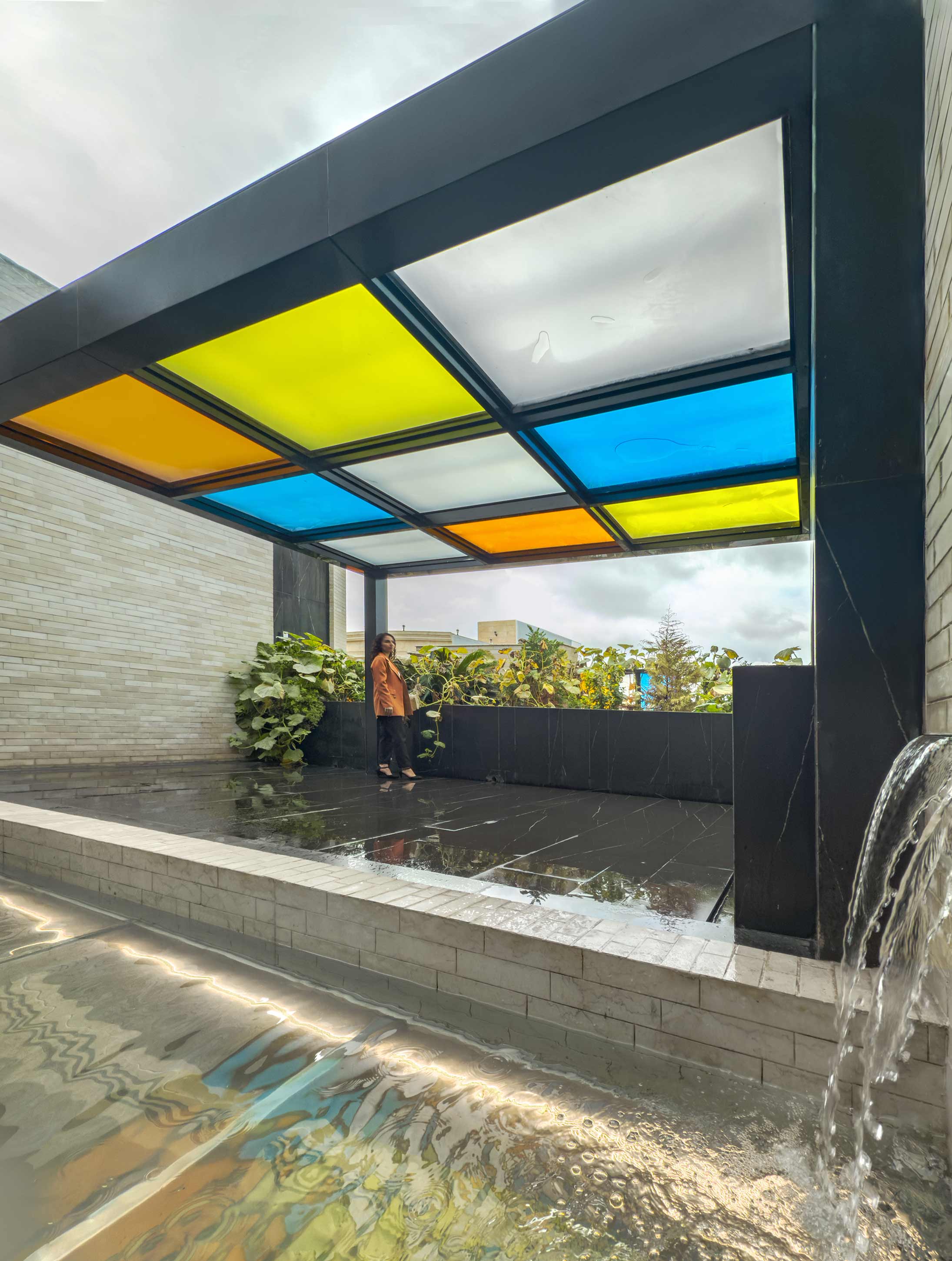 Glass-bottomed pool, terrace, Penthouse, Penthouse at the Jameh-Chin (Pleated Veil) Apartment