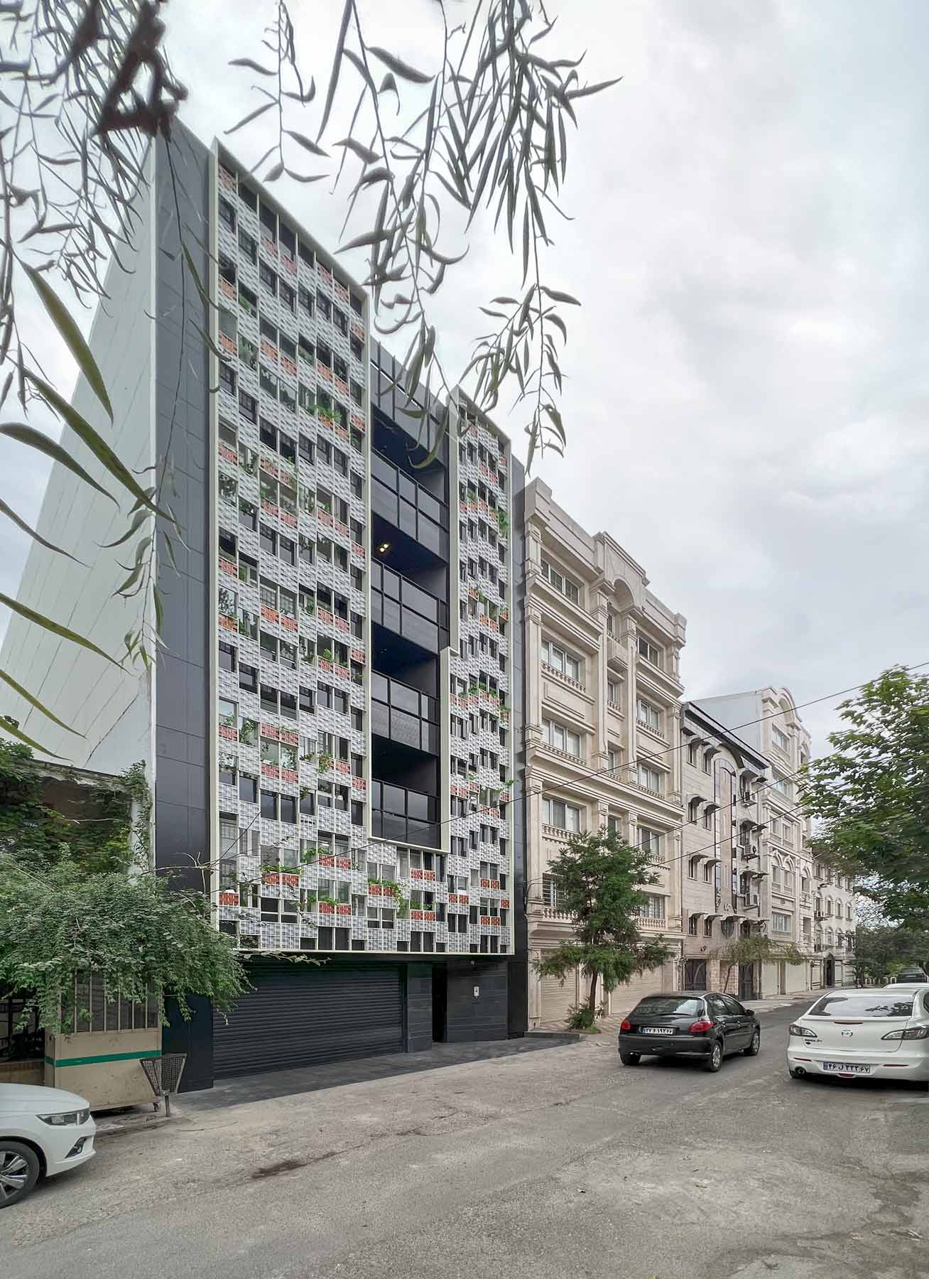 facade front, day, 93 st. residentail aratment, golsar, rasht, iran 